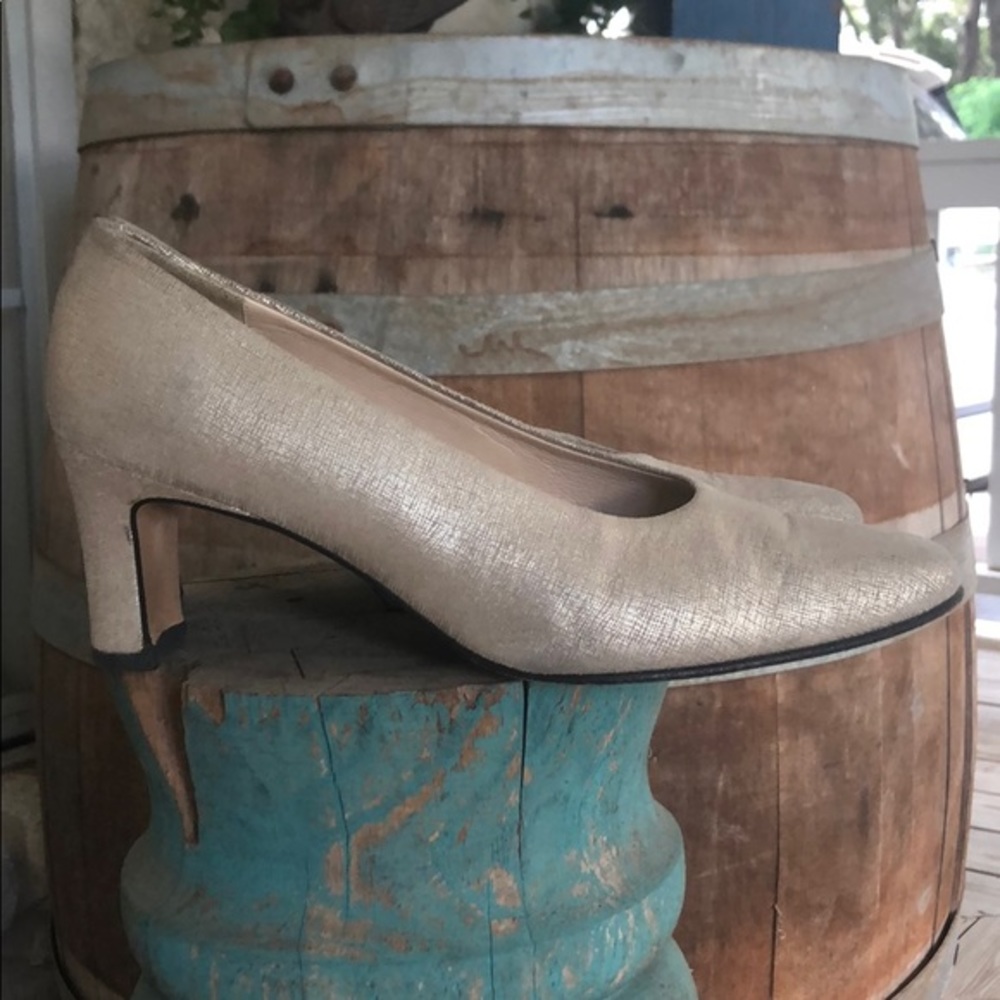 Amalfi pumps in gold tan leather made in Italy 7.5